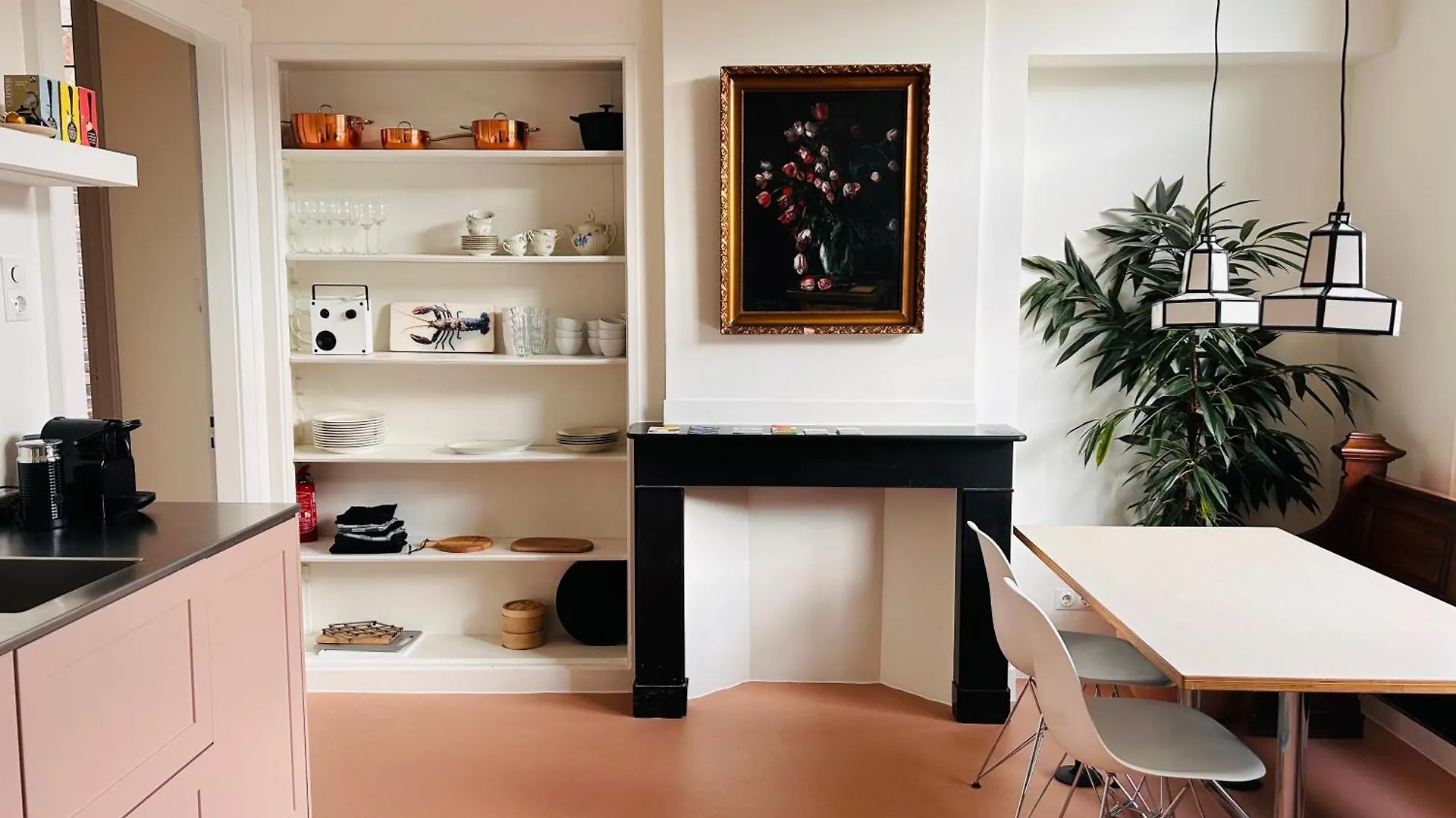 Apartment & Double Room In A Restored Rectory-Pastorie, Steps From City Center Utrecht