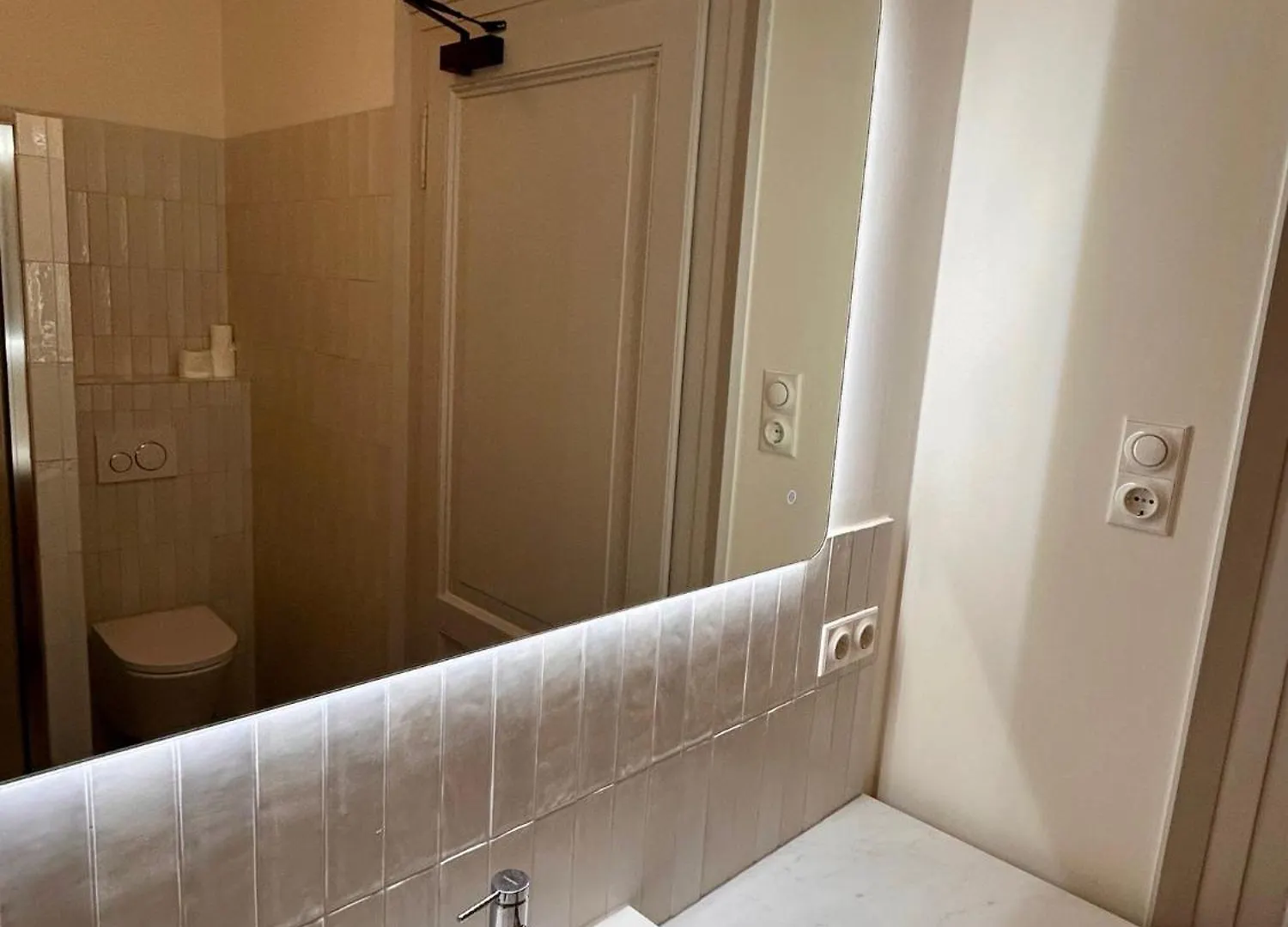 Apartment & Double Room In A Restored Rectory-Pastorie, Steps From City Center Utrecht