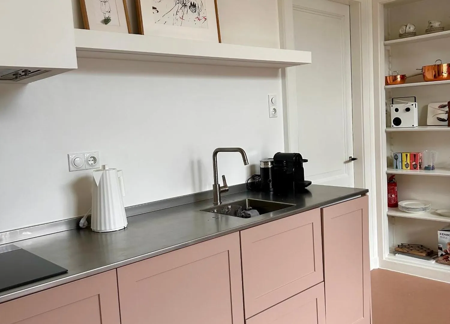 Apartment & Double Room In A Restored Rectory-Pastorie, Steps From City Center Utrecht