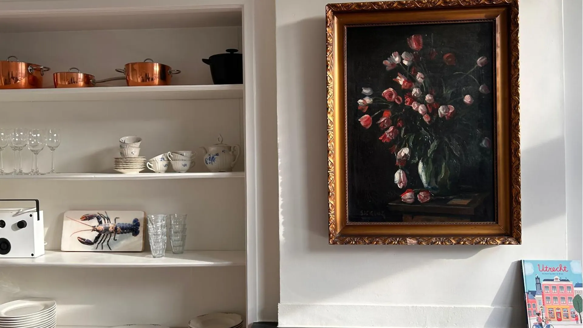 Apartment & Double Room In A Restored Rectory-Pastorie, Steps From City Center Utrecht