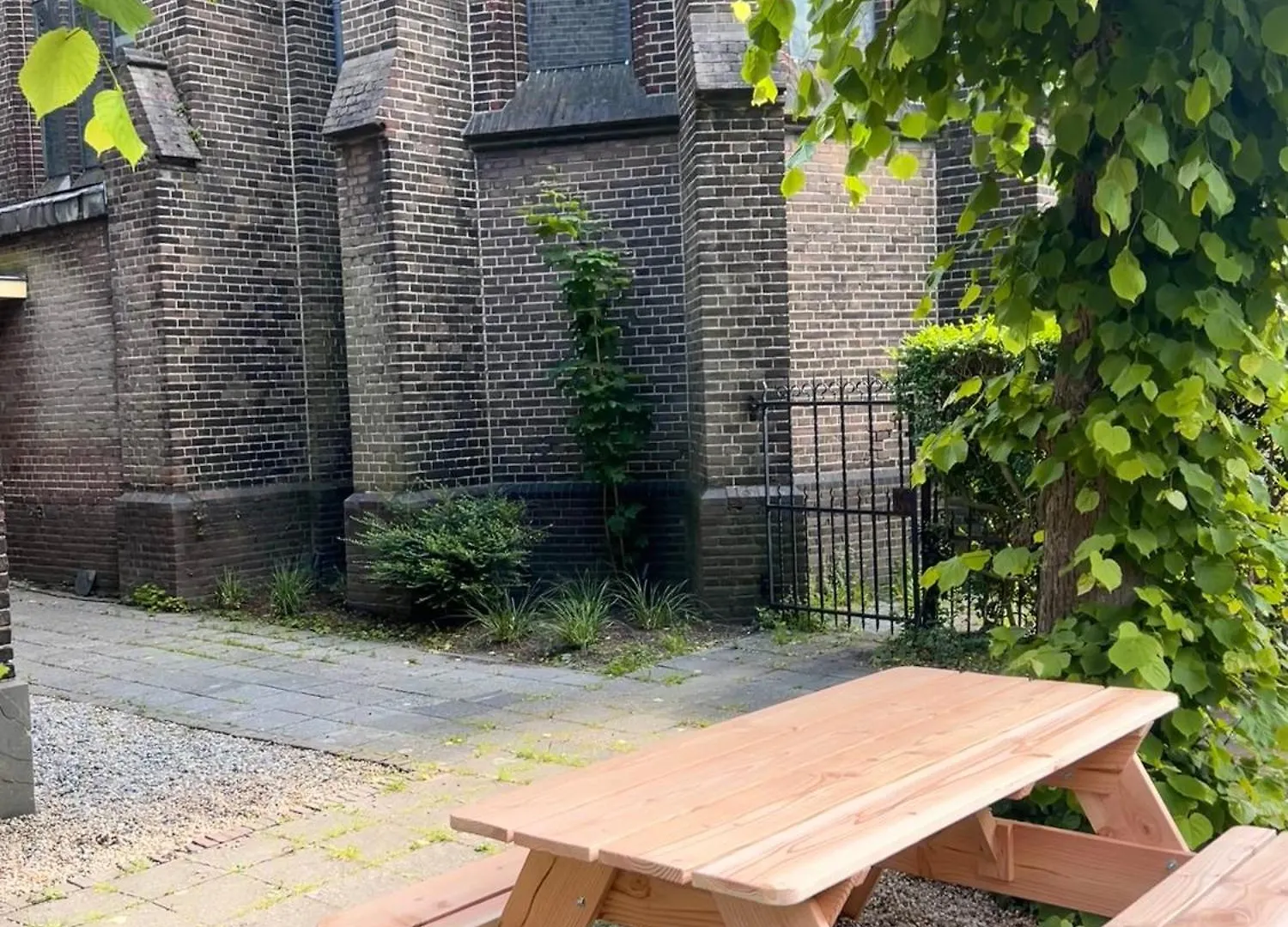 Apartment & Double Room In A Restored Rectory-Pastorie, Steps From City Center Utrecht